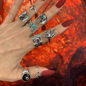 3/$10 NEW Boho Style Rings & MIDI Rings Design Mix / silver tone Bundle NWOT